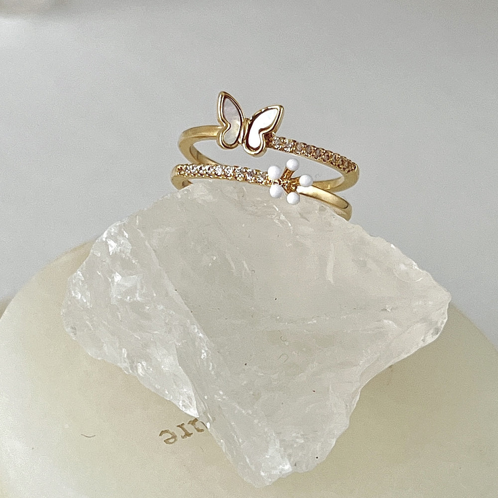 Julianna Rings