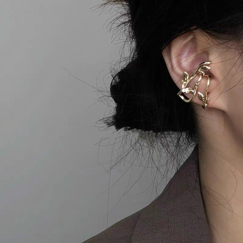 Gold Vines Ear Clip