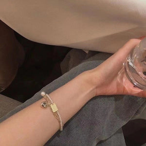 Gold and Pearl Bracelet | Women Collection | Cliff Studio