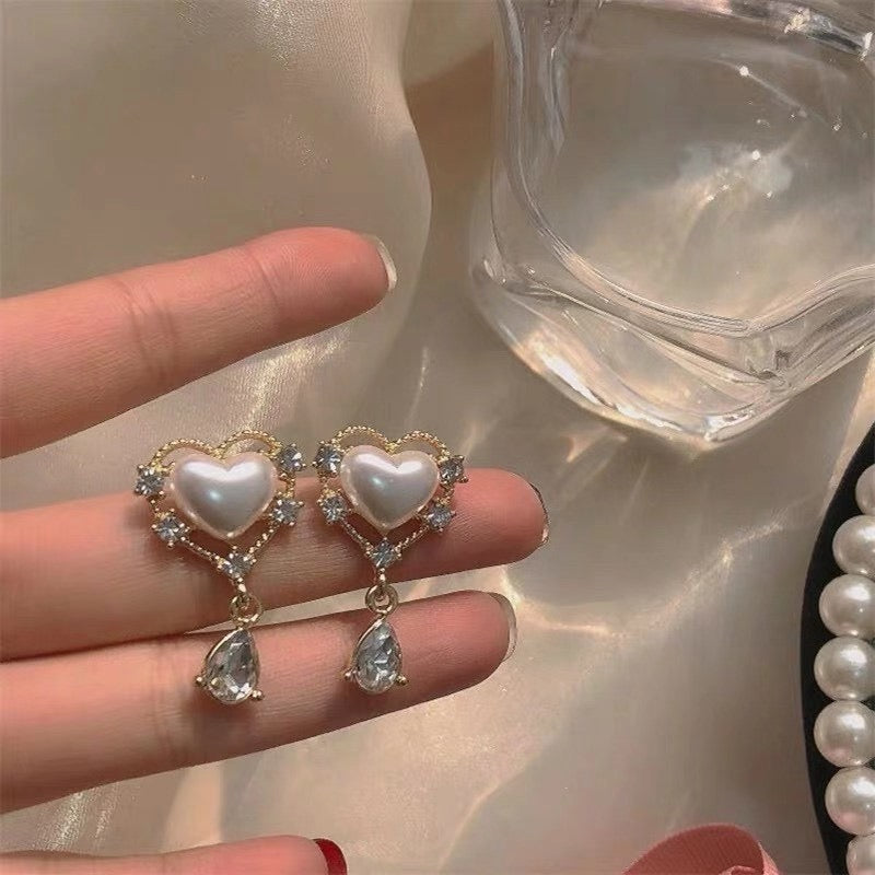 Heart Pearl Earrings