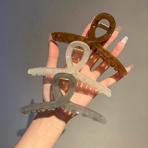 Evadne Hair Claw