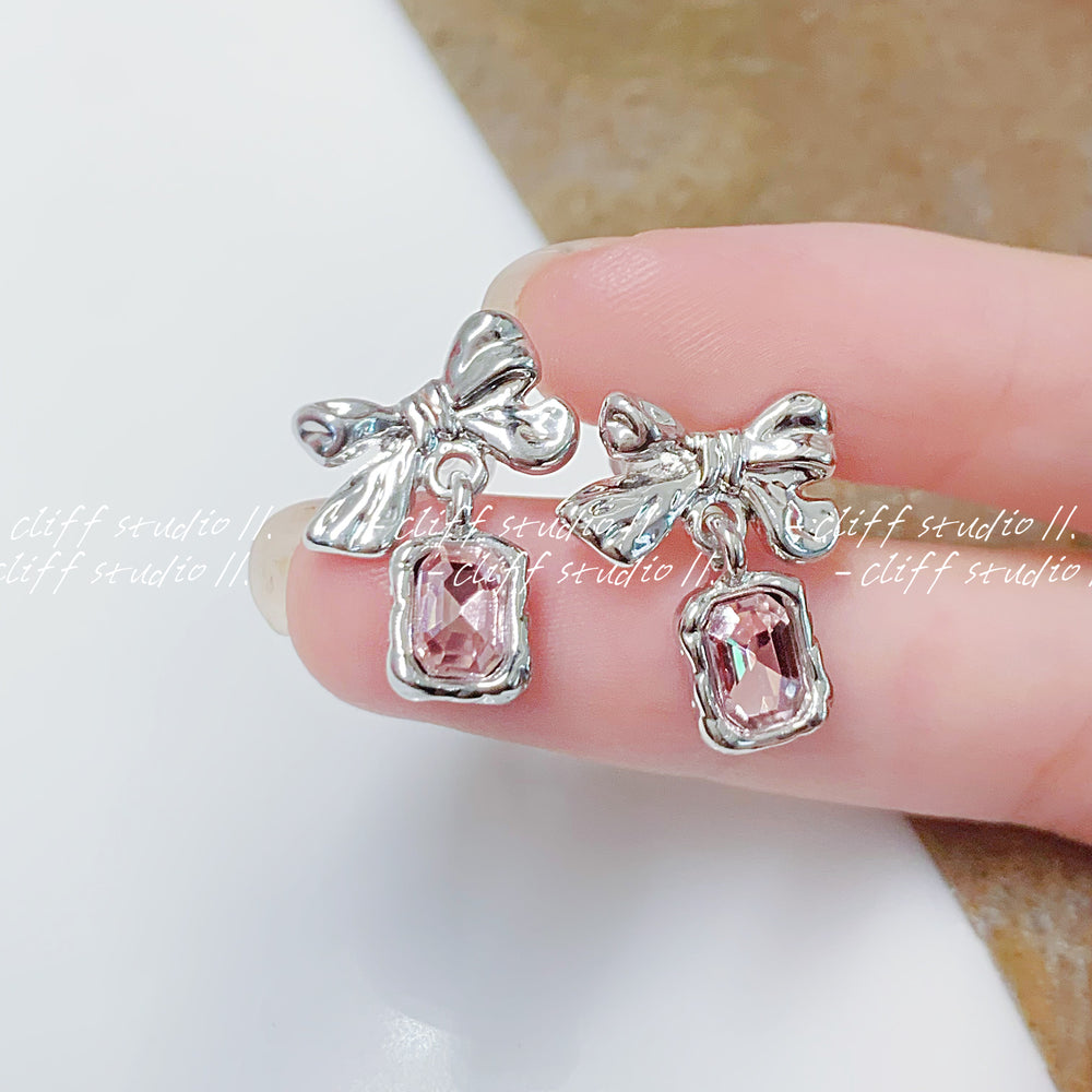 Darlene Sterling Silver Stud Earrings