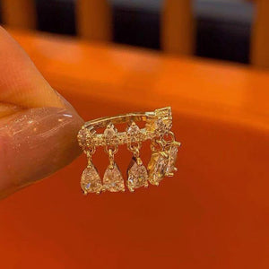 Vanessa Ear Clip (Single)