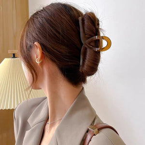 Evadne Hair Claw