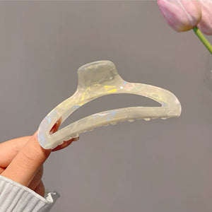Cora Hair Claw