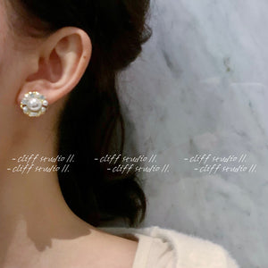 Jocelyn Sterling Silver Stud Earrings